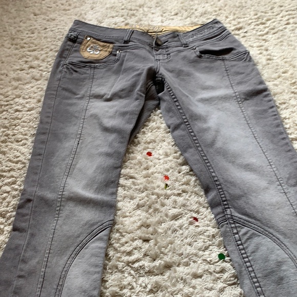 Dereon Collection - Picture 7 of 8